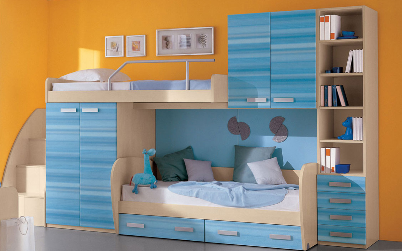 Детская 0. Детская кровать со шкафом. Детская двухэтажная кровать со шкафчиками. Двухъярусная кровать со шкафчиками. Двухъярусная кровать со шкафом.